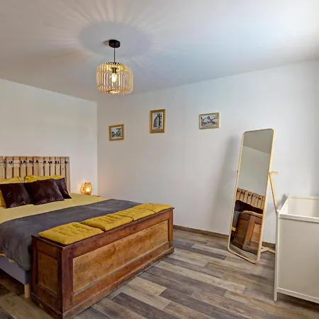 Country house Maison Renovee, Piscine Privee - 18 Pers. *
